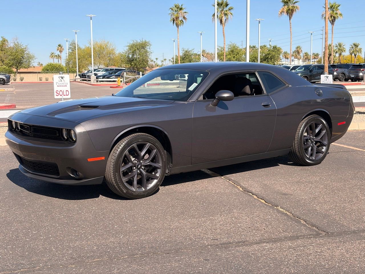 Used 2019 Dodge Challenger SXT w/ Blacktop Package RWD image 2