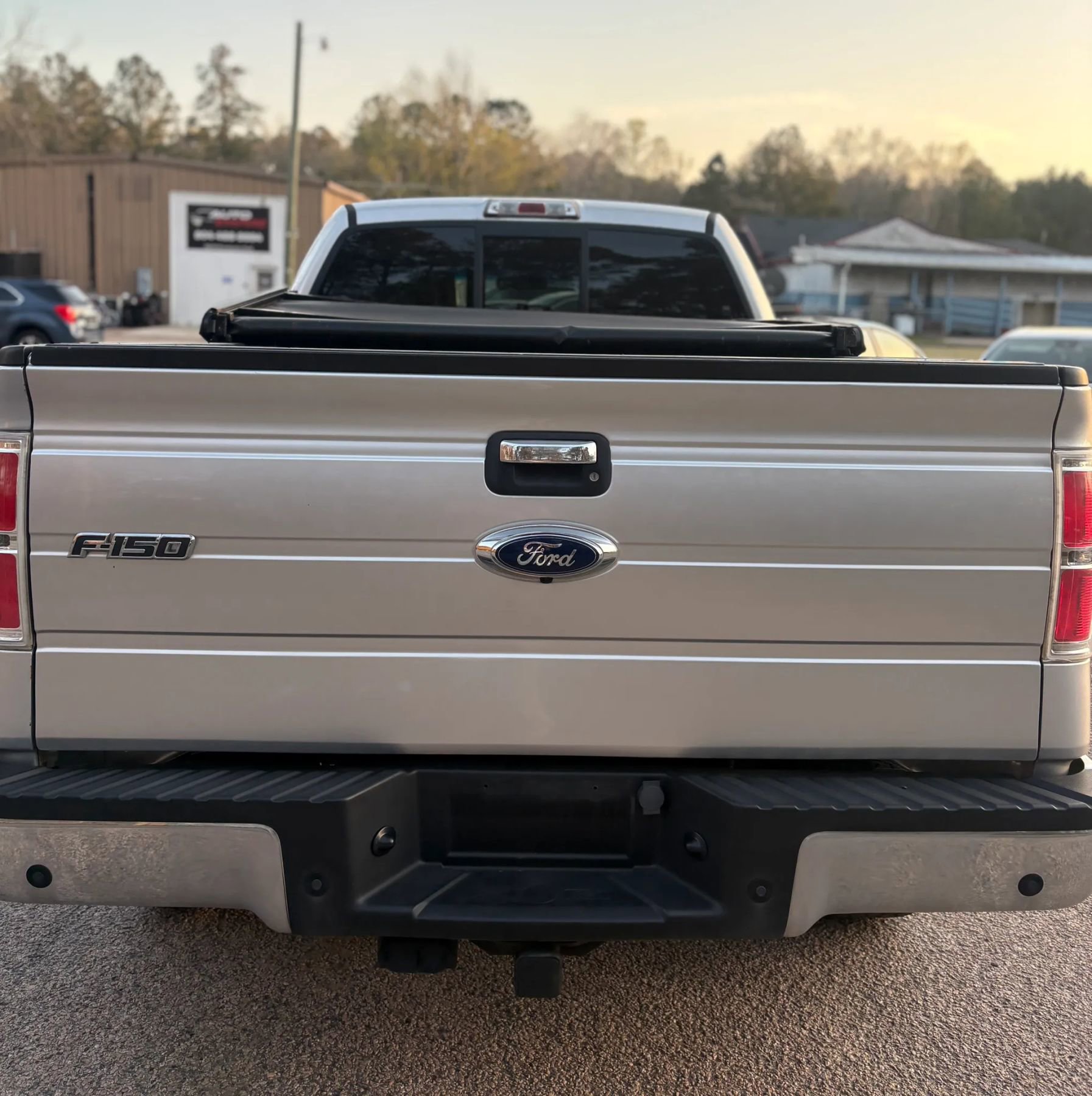 Used 2014 Ford F150 XLT w/ Equipment Group 302A Luxury AWD/4WD image 5