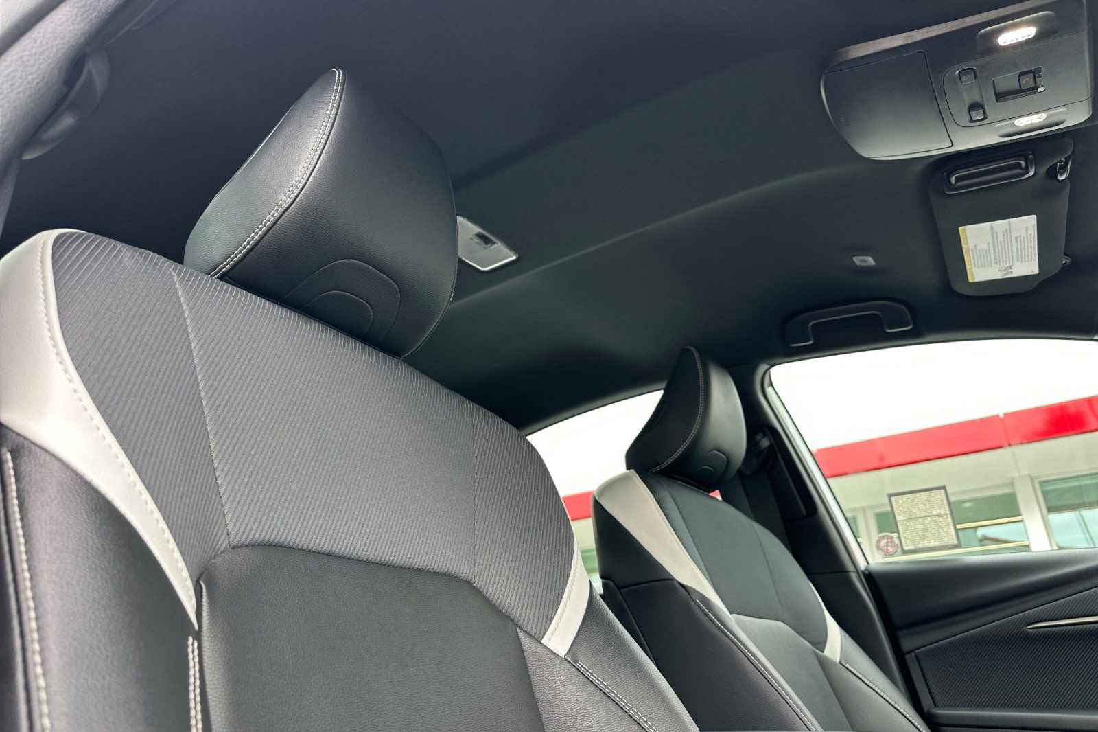 Certified 2025 Toyota Camry SE FWD image 17