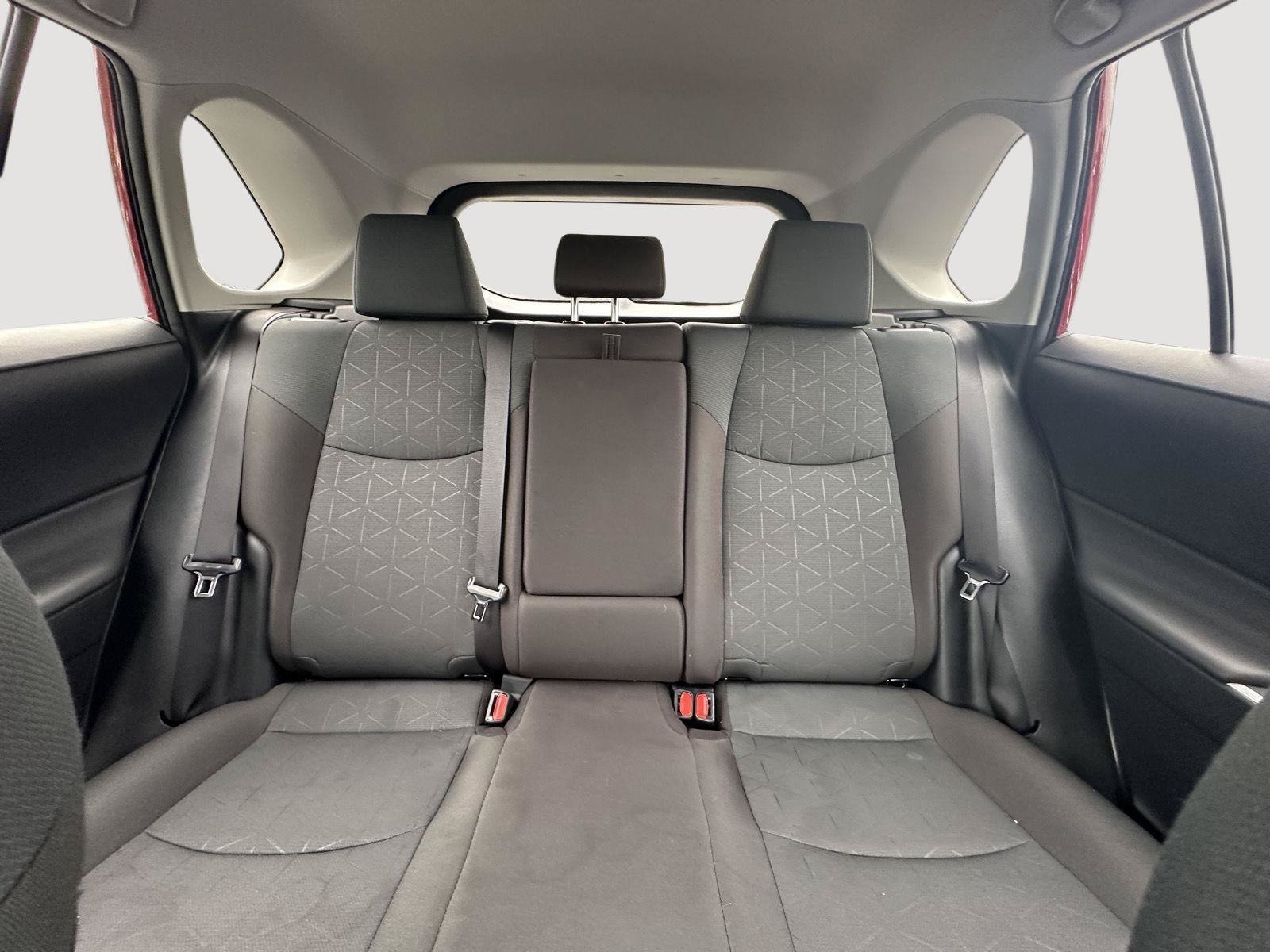 Certified 2025 Toyota RAV4 XLE FWD image 59