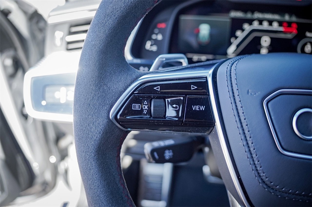 Used 2025 Audi RS 6 performance image 16