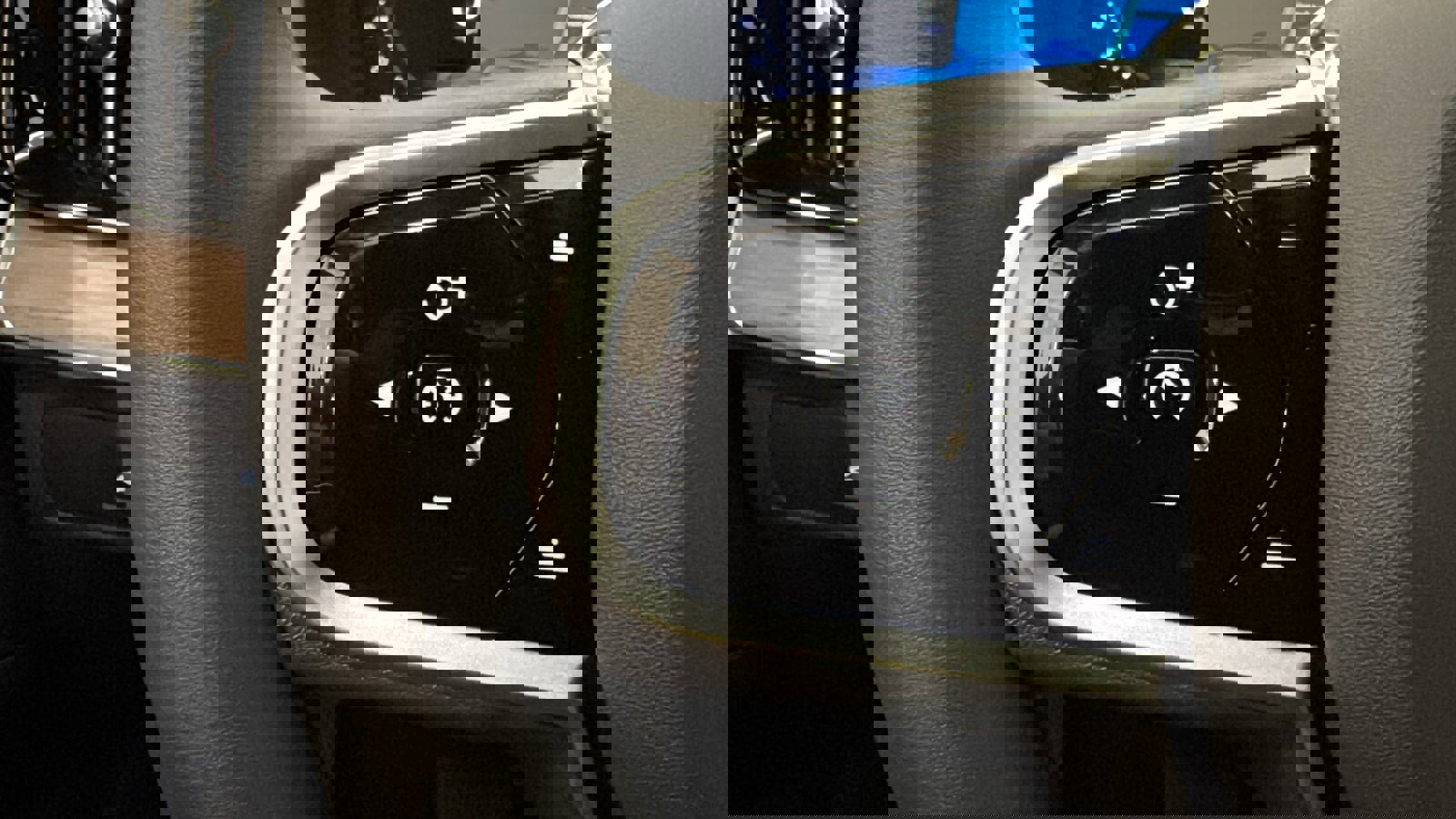 New 2026 Volvo XC90 T8 Plus w/ Protection Package Premier image 13