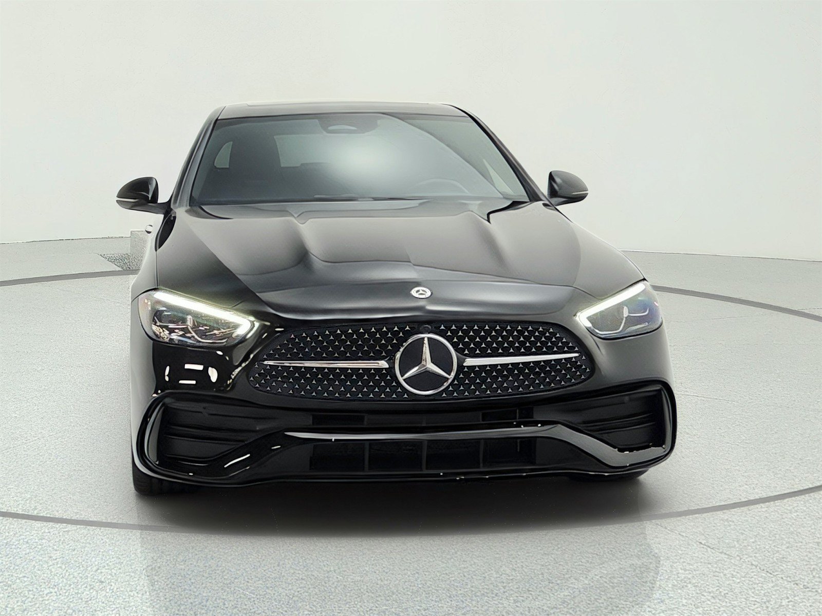 Used 2022 Mercedes-Benz C 300 Sedan image 2