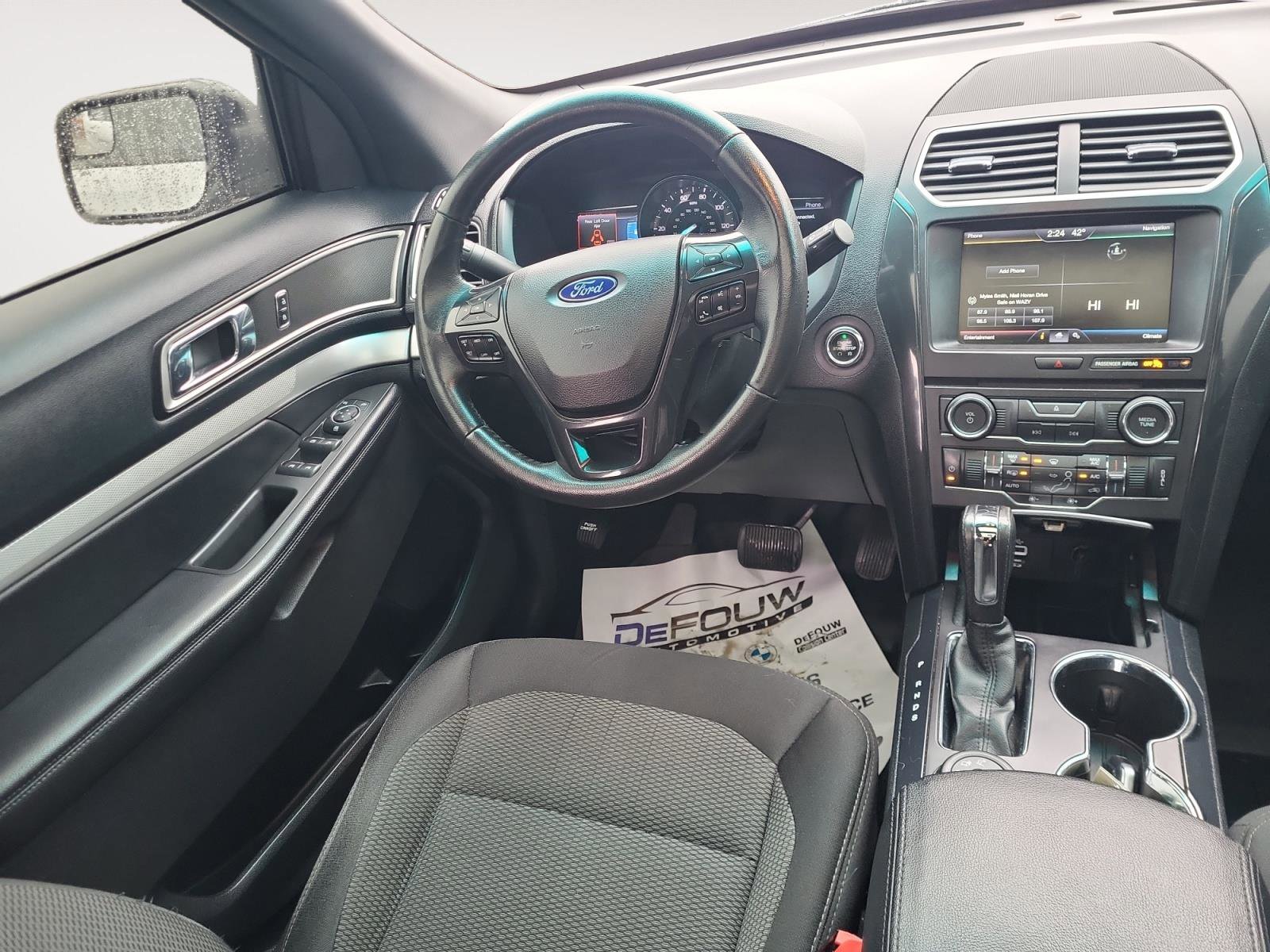 Used 2016 Ford Explorer XLT w/ Equipment Group 201A image 11