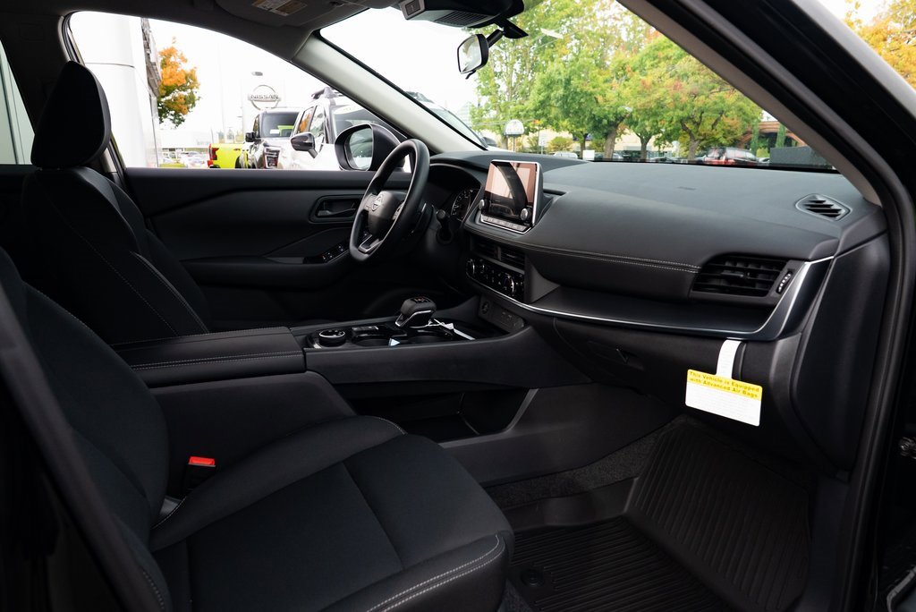 New 2026 Nissan Rogue S image 24