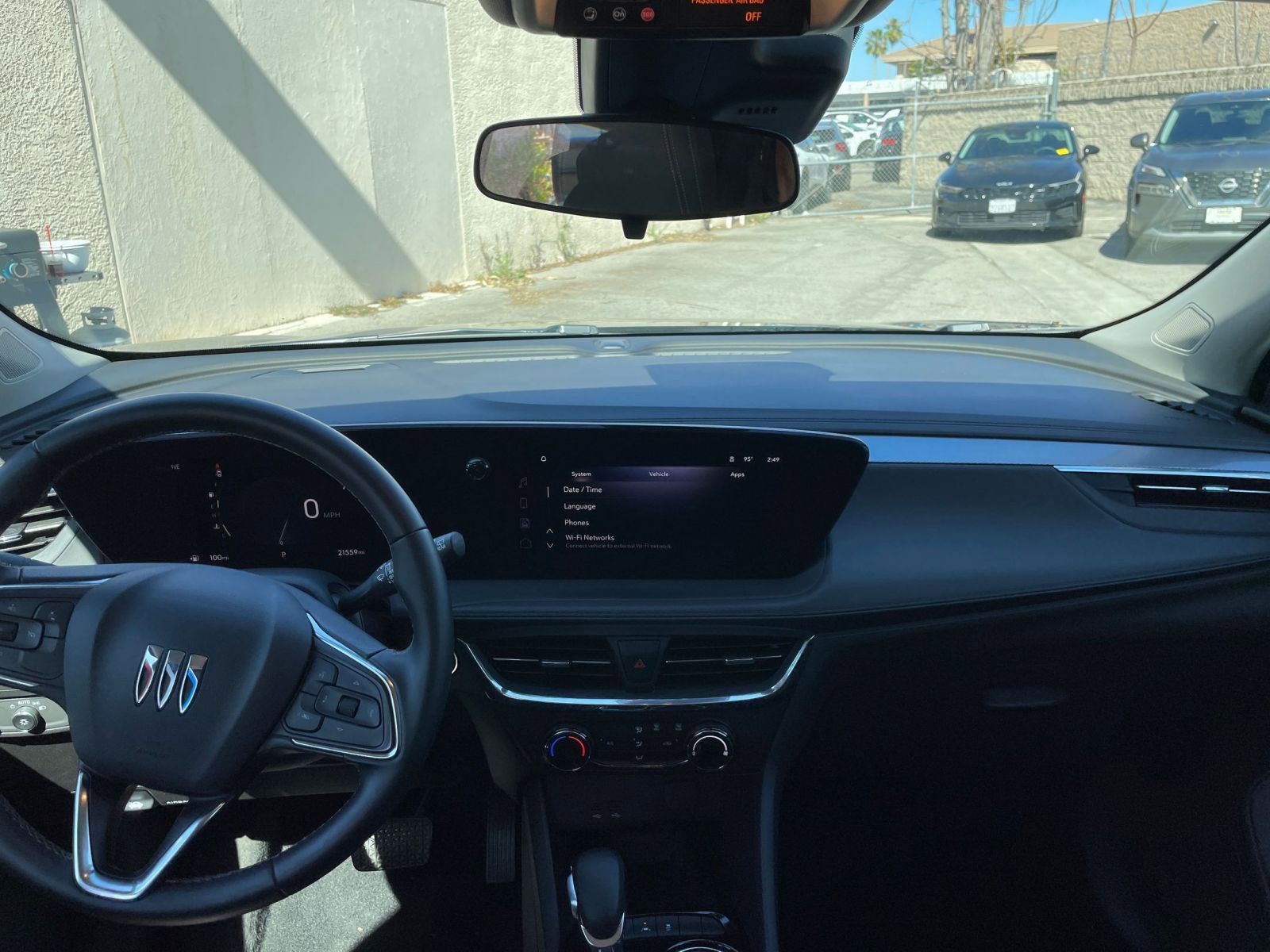 Used 2025 Buick Encore GX Preferred image 32