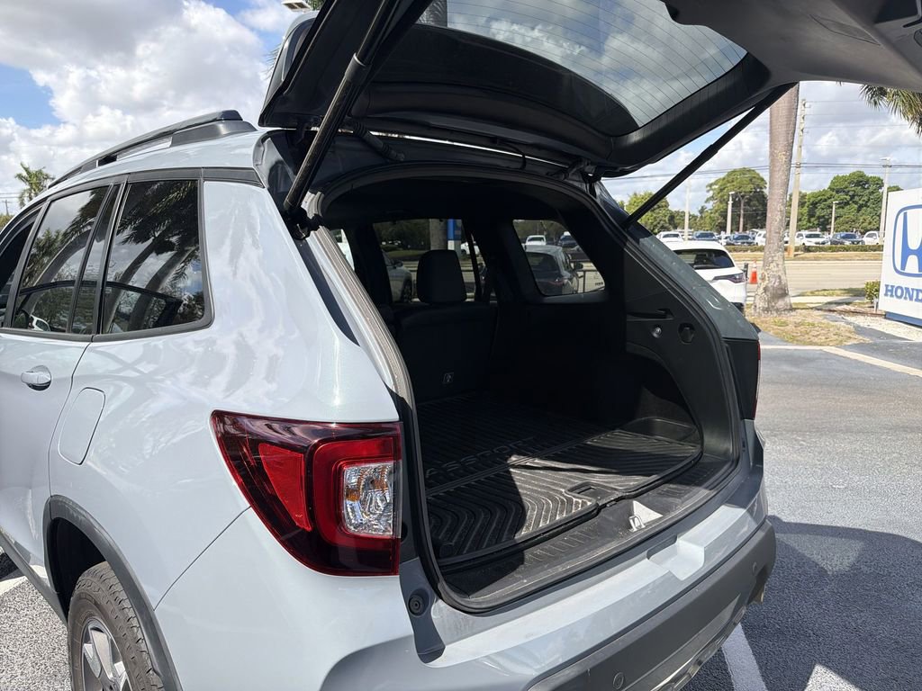 Certified 2023 Honda Passport TrailSport image 28