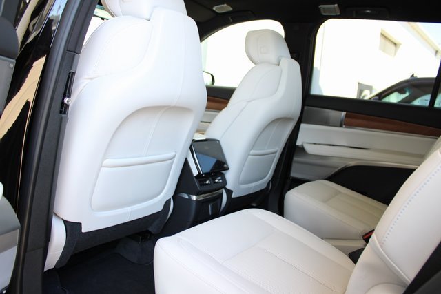 New 2026 Cadillac Vistiq Sport image 36