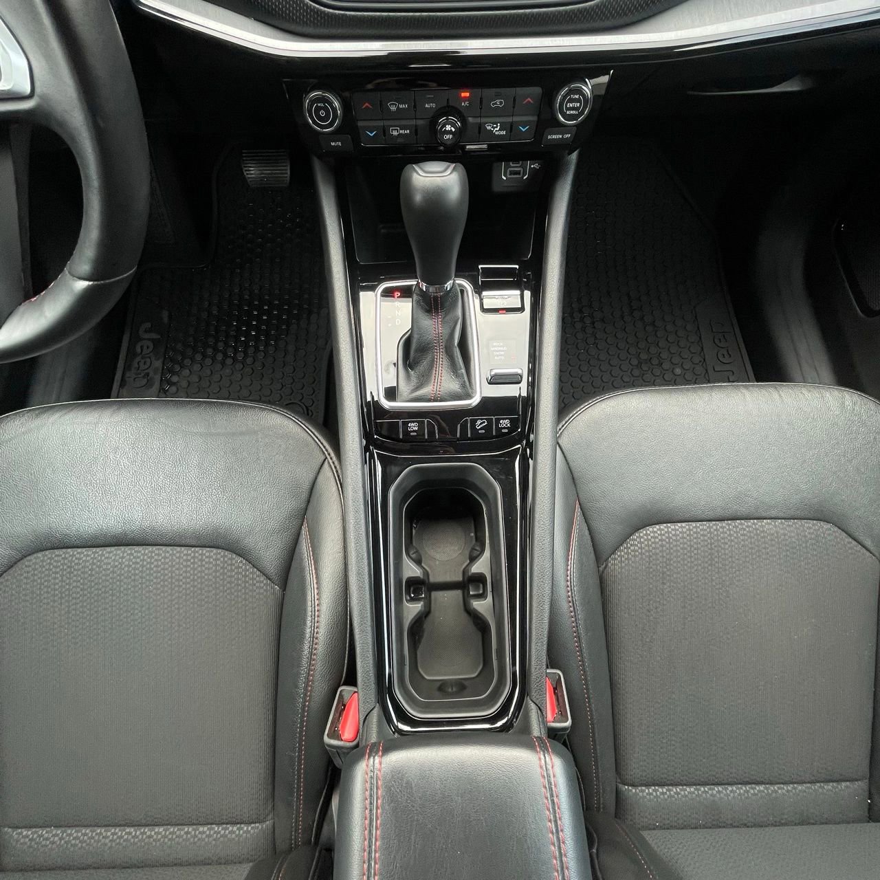 Used 2022 Jeep Compass Trailhawk w/ Trailhawk Convenience Group image 21