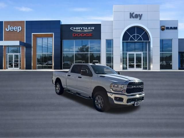 Used 2024 RAM 2500 Big Horn AWD/4WD image 9