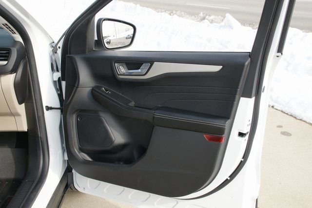Used 2022 Ford Escape SEL image 36