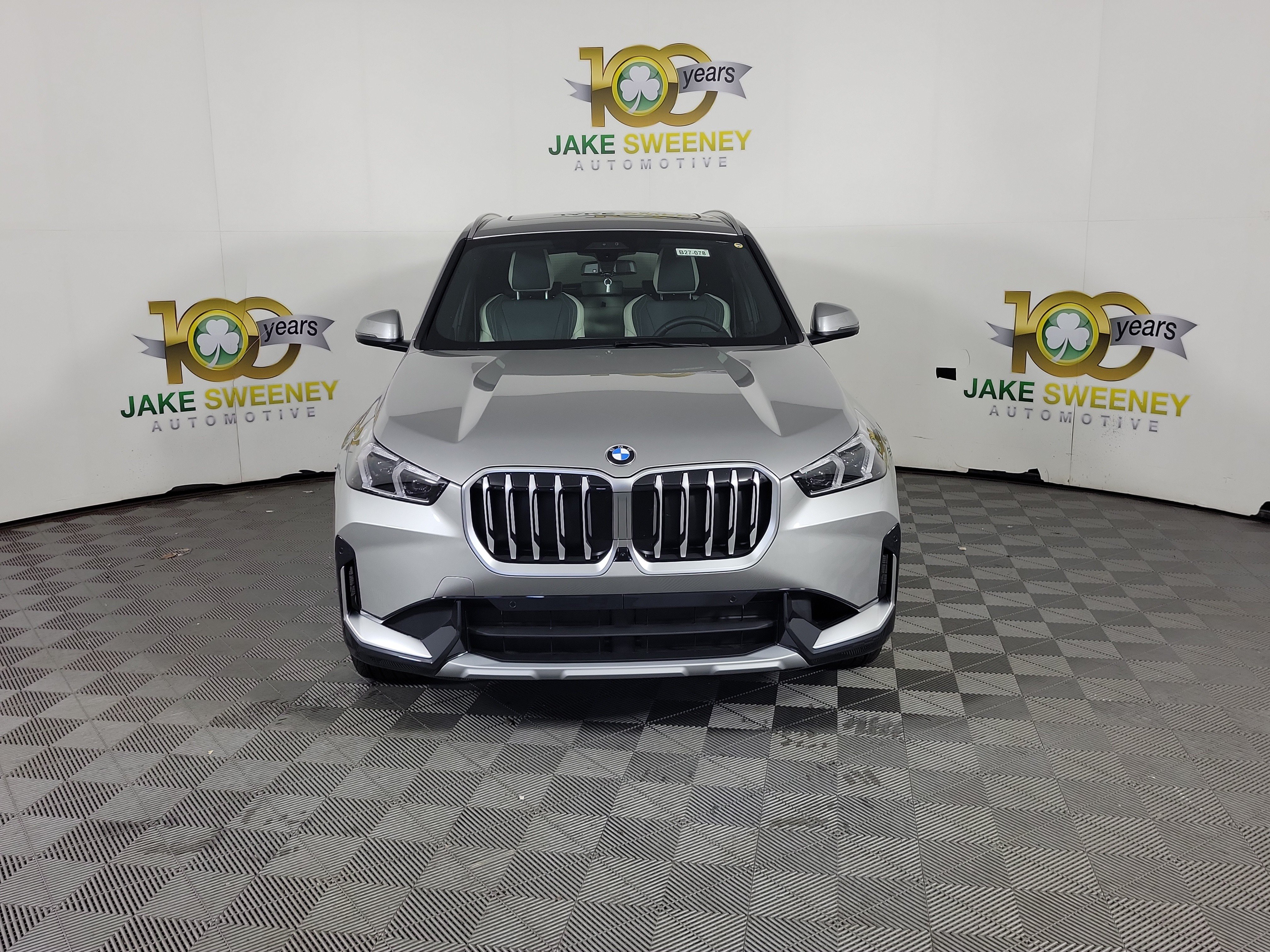 New 2027 BMW X1 xDrive28i AWD/4WD image 2