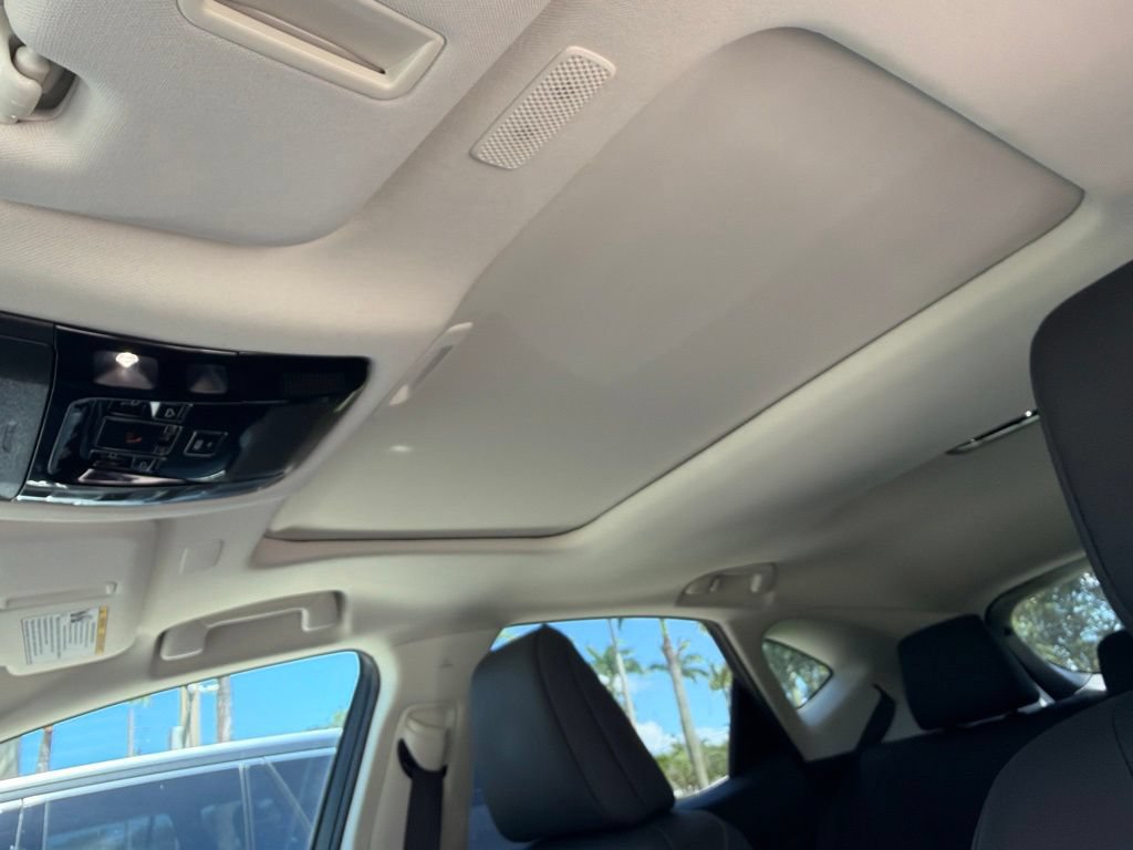 Used 2024 Lexus NX 250 FWD w/ Cold Area Package image 5