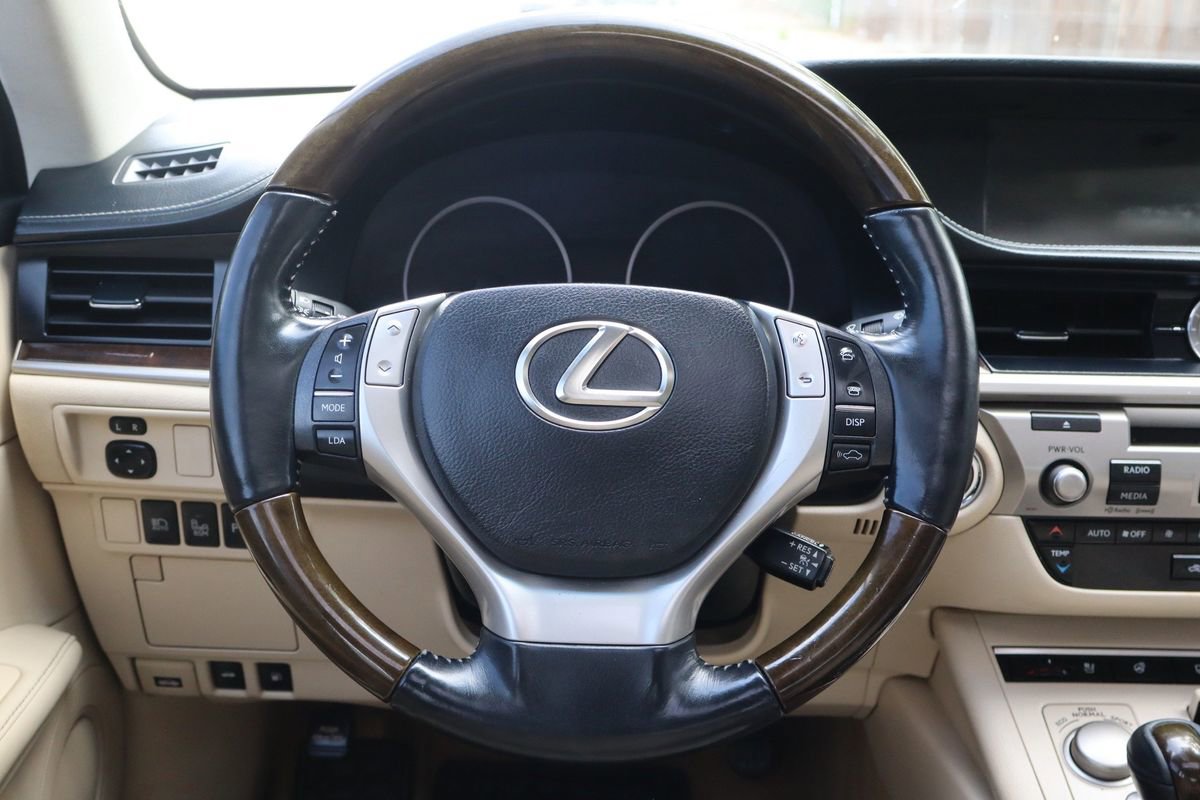Used 2014 Lexus ES 350 image 18