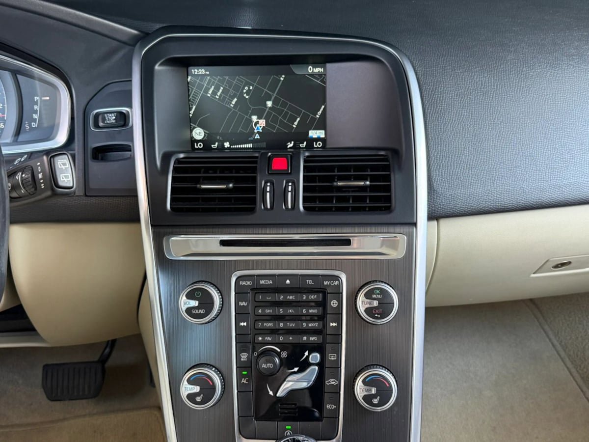 Used 2016 Volvo XC60 T5 Premier FWD image 51