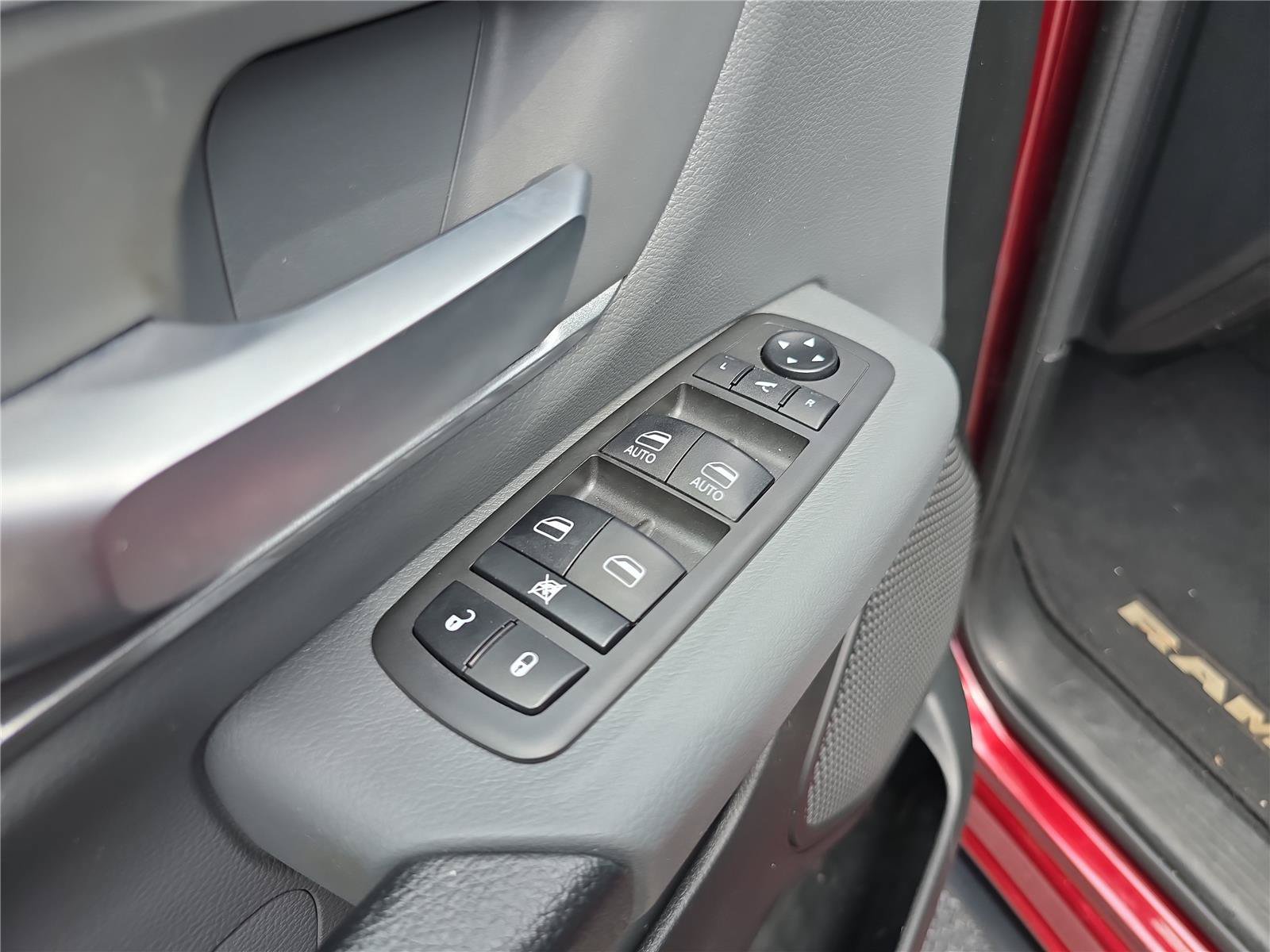 Used 2021 RAM 1500 Big Horn AWD/4WD image 19