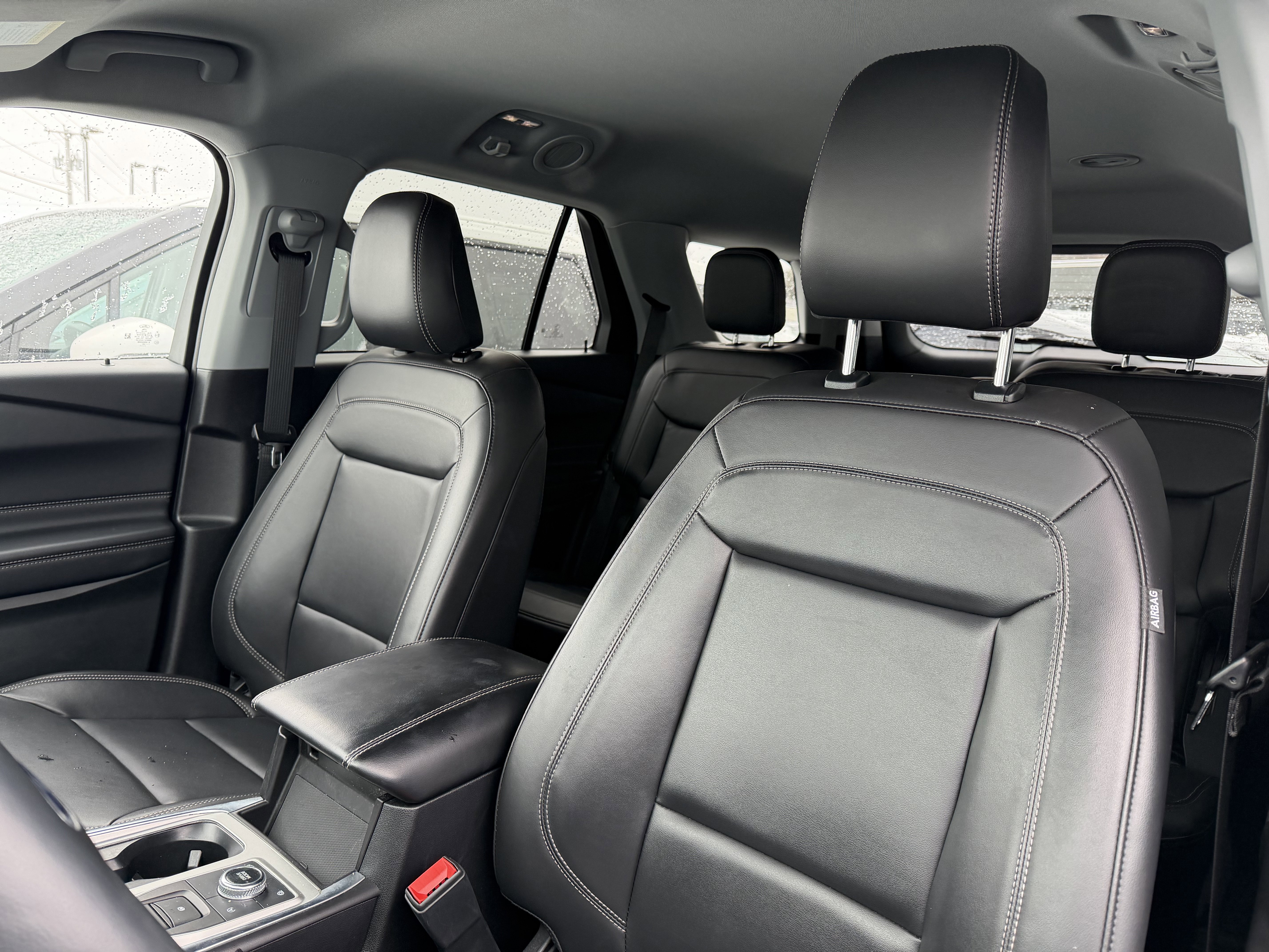 Used 2023 Ford Explorer XLT w/ Equipment Group 202A image 9