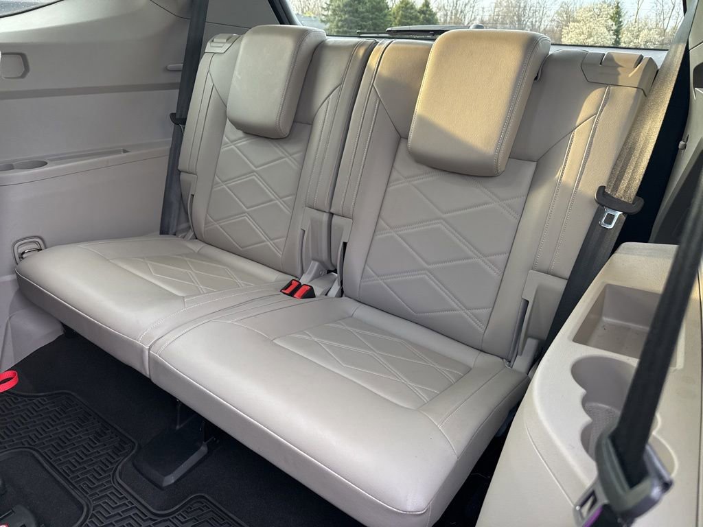 Used 2024 Volkswagen Atlas SE image 17