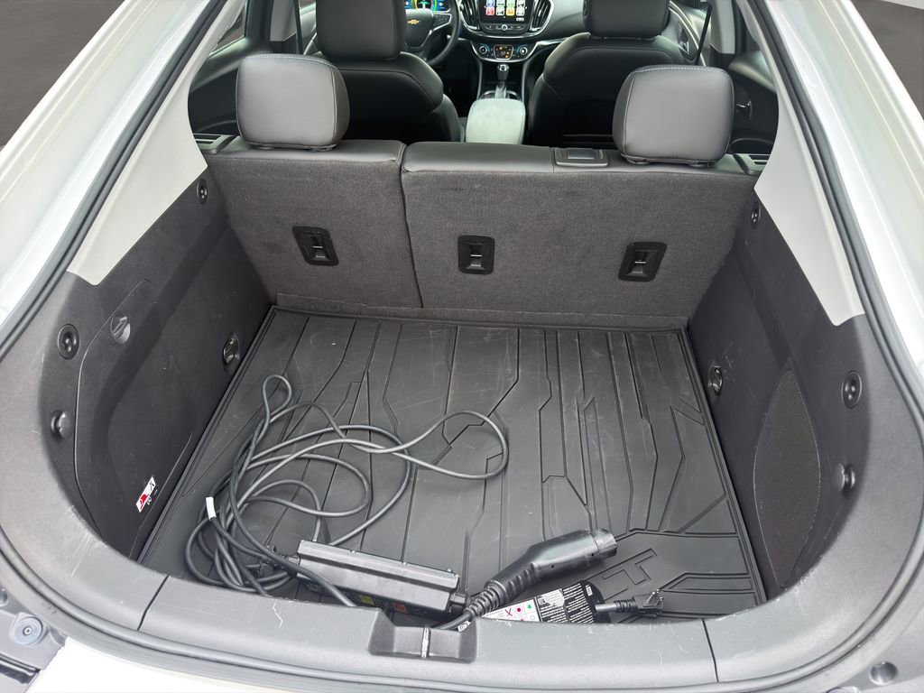 Used 2018 Chevrolet Volt Premier w/ Driver Confidence Package image 9