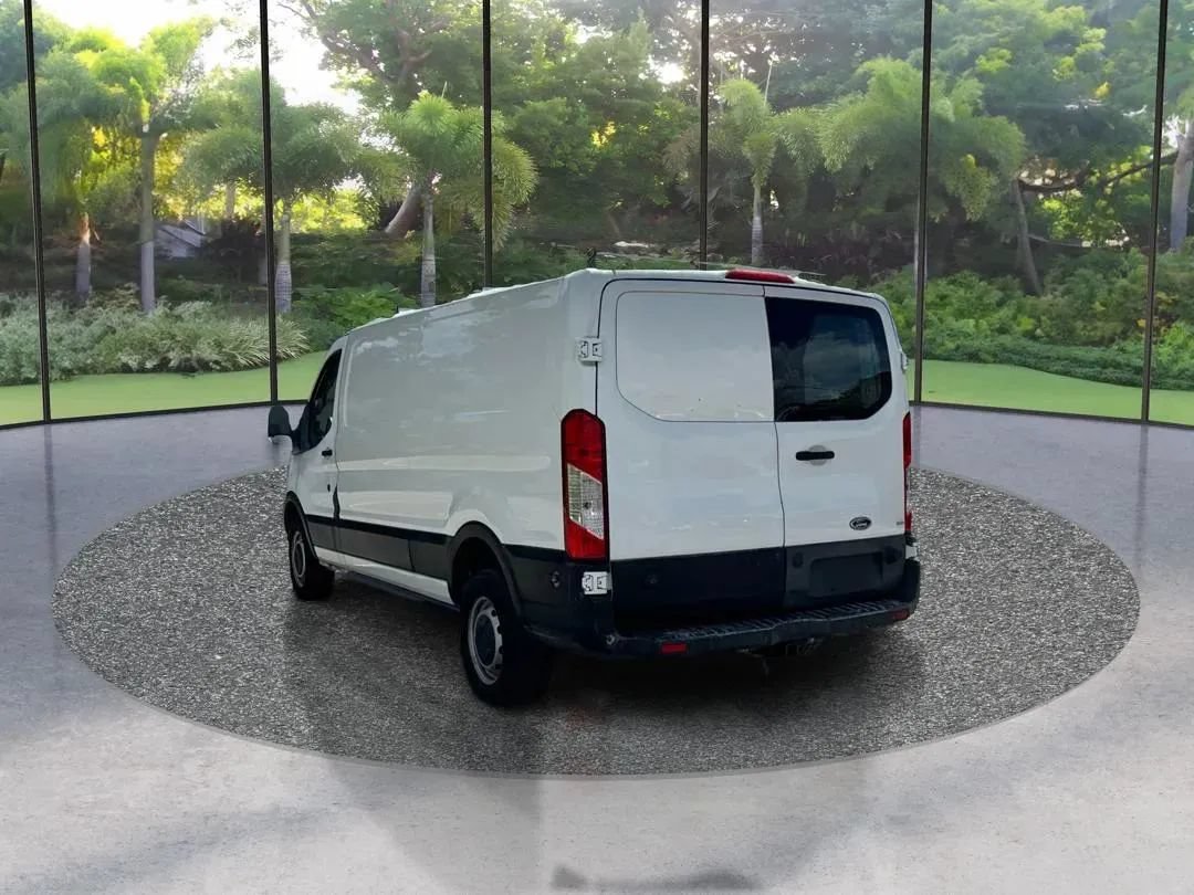 Used 2017 Ford Transit 250 148 Low Roof RWD image 7