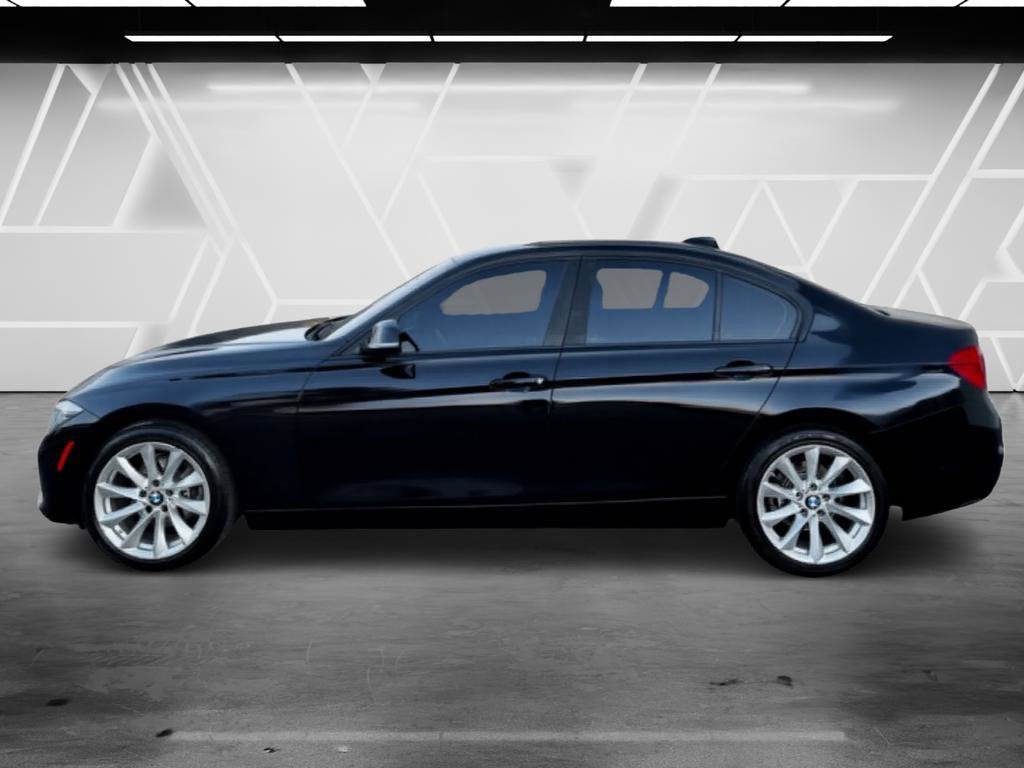 Used 2018 BMW 320i Sedan RWD image 6