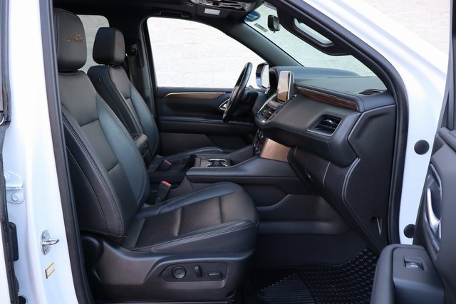 Used 2021 Chevrolet Suburban High Country image 41