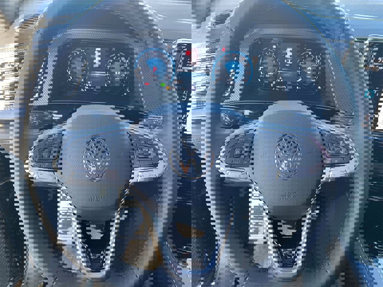 New 2026 Volkswagen Atlas Cross Sport SEL Premium R-Line image 19