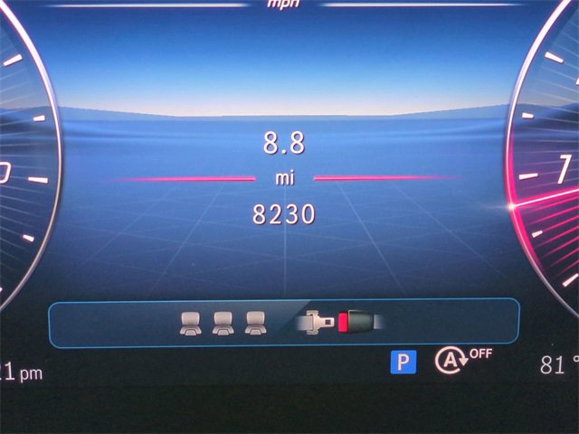 Used 2025 Mercedes-Benz GLC 300 4MATIC image 26