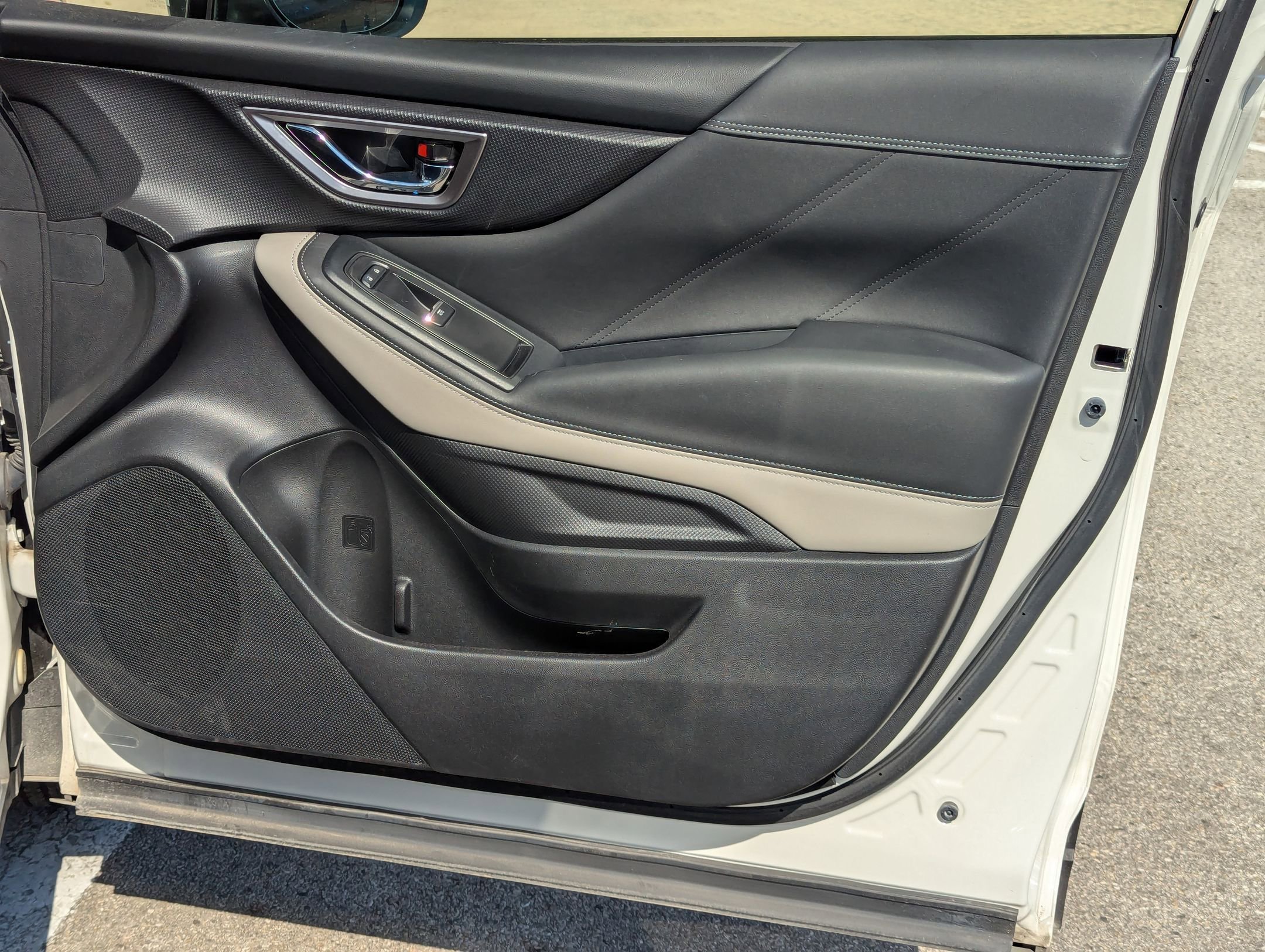 Used 2024 Subaru Forester Limited image 28