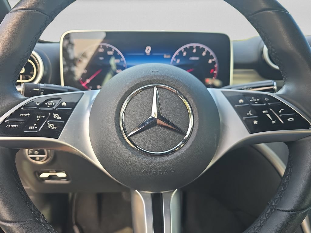 Used 2025 Mercedes-Benz C 300 4MATIC Sedan image 20
