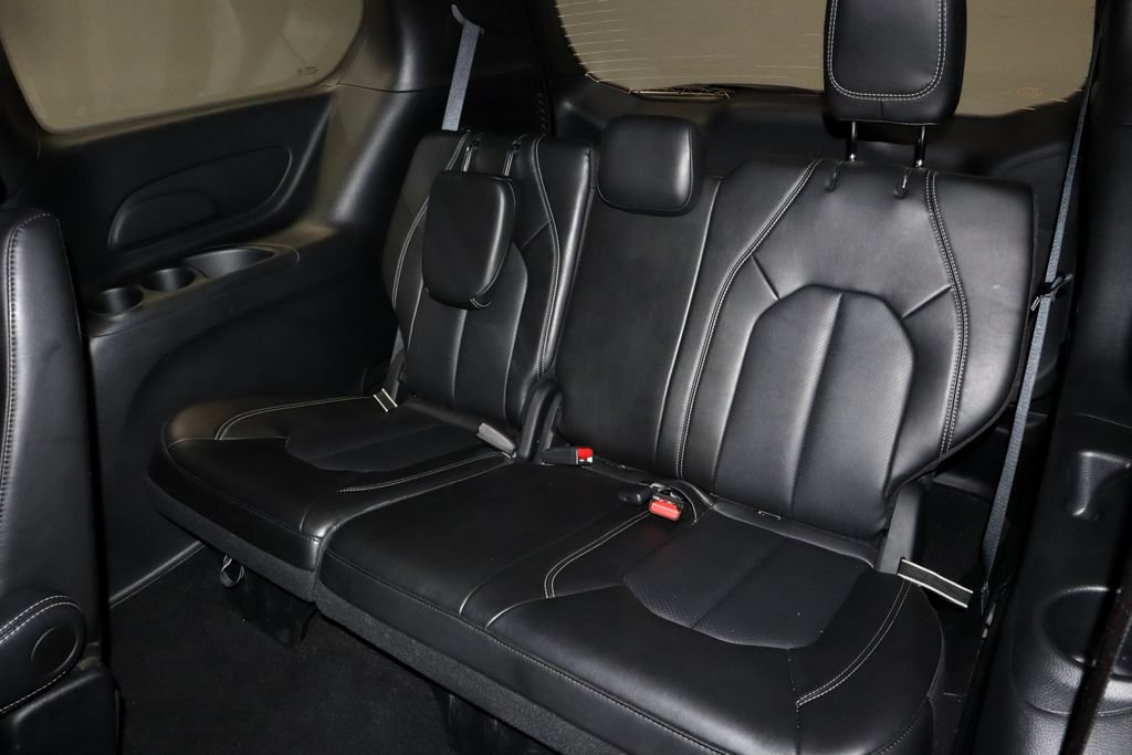Used 2025 Chrysler Pacifica Select FWD image 22