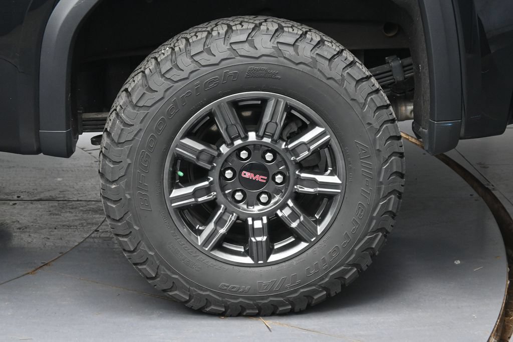 Used 2024 GMC Sierra 1500 AT4X AWD/4WD image 14
