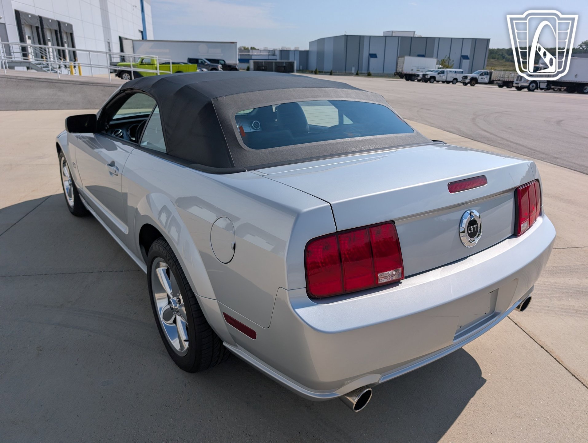 Used 2005 Ford Mustang GT RWD image 8