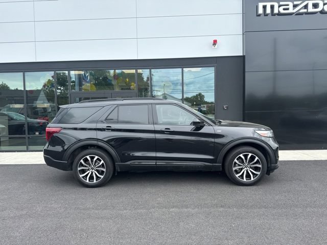 Used 2022 Ford Explorer ST-Line w/ Class IV Trailer Tow Package AWD/4WD image 2