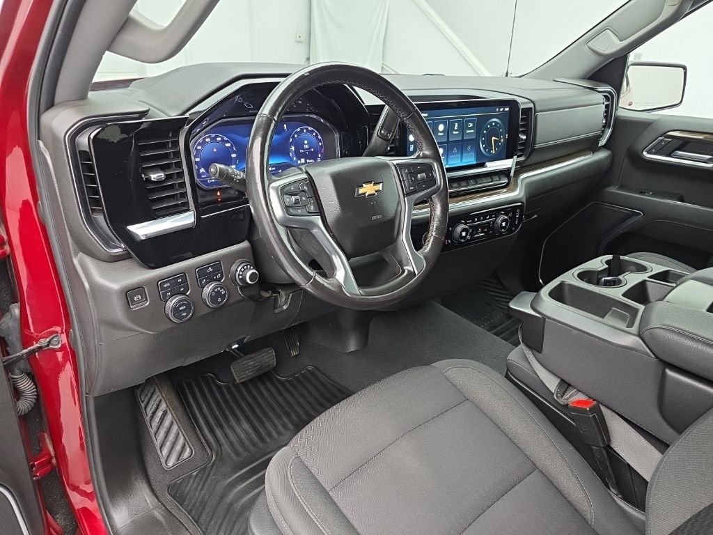 Certified 2022 Chevrolet Silverado 1500 LT w/ Z71 Off-Road Package AWD/4WD image 16