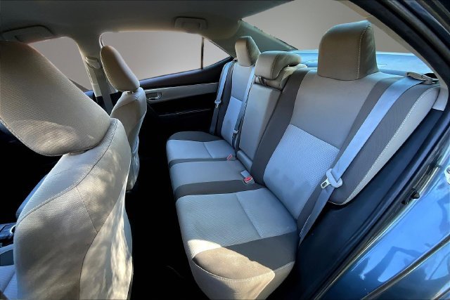 Used 2019 Toyota Corolla LE FWD image 22