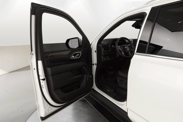 Used 2023 Chevrolet Tahoe High Country w/ LPO, Illumination Package AWD/4WD image 34
