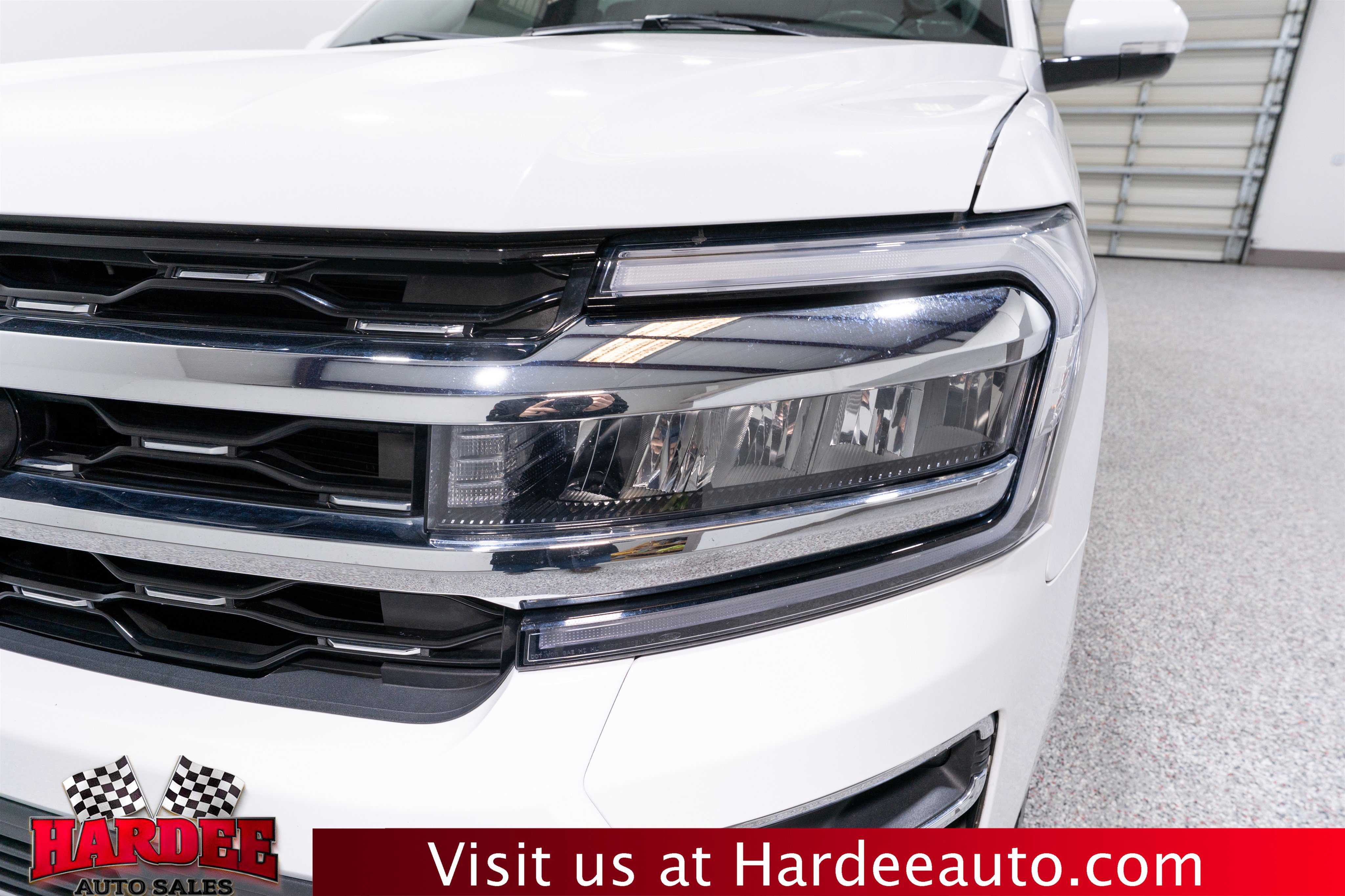 Used 2024 Ford Expedition Limited image 8