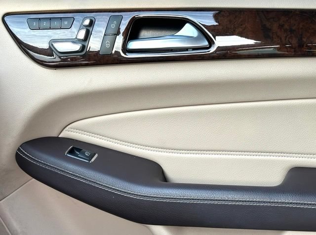 Used 2019 Mercedes-Benz GLS 450 4MATIC image 37
