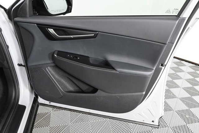 New 2025 Kia EV6 Wind image 11