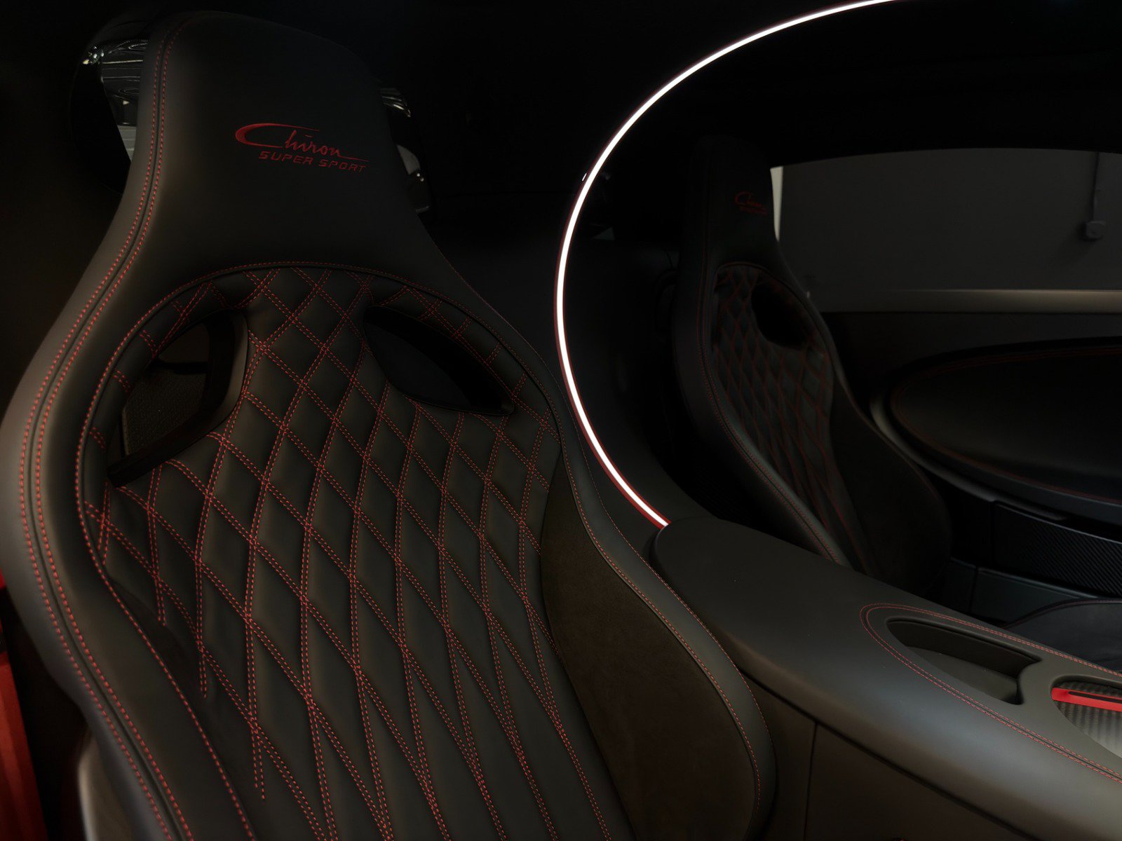 Used 2024 Bugatti Chiron Super Sport AWD/4WD image 37
