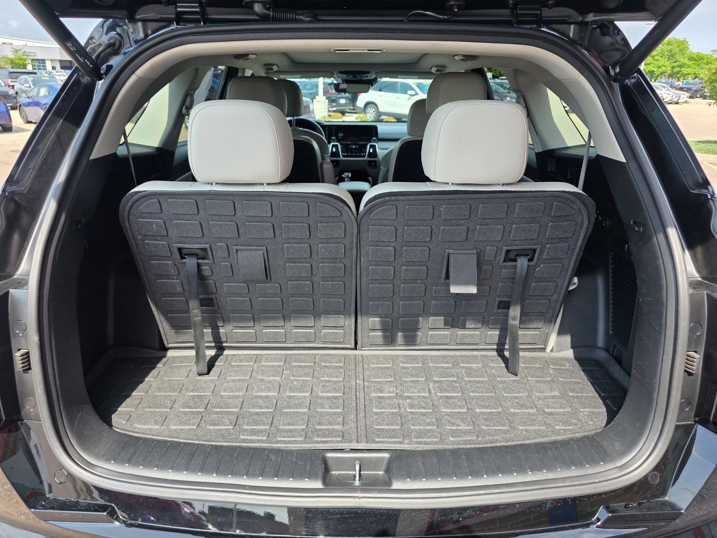 Used 2023 Kia Sorento SX image 6