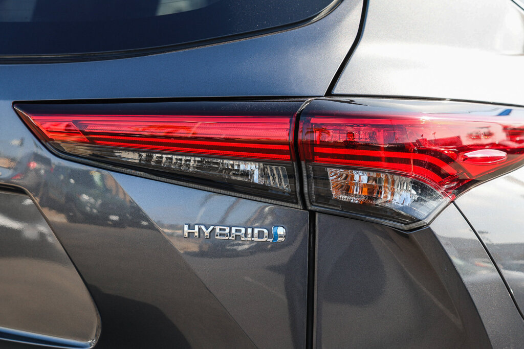 Used 2023 Toyota Highlander Platinum AWD/4WD image 26
