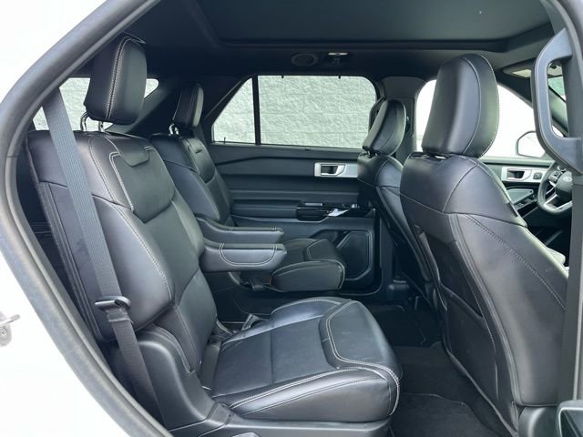 Used 2023 Ford Explorer ST w/ Equipment Group 401A image 9