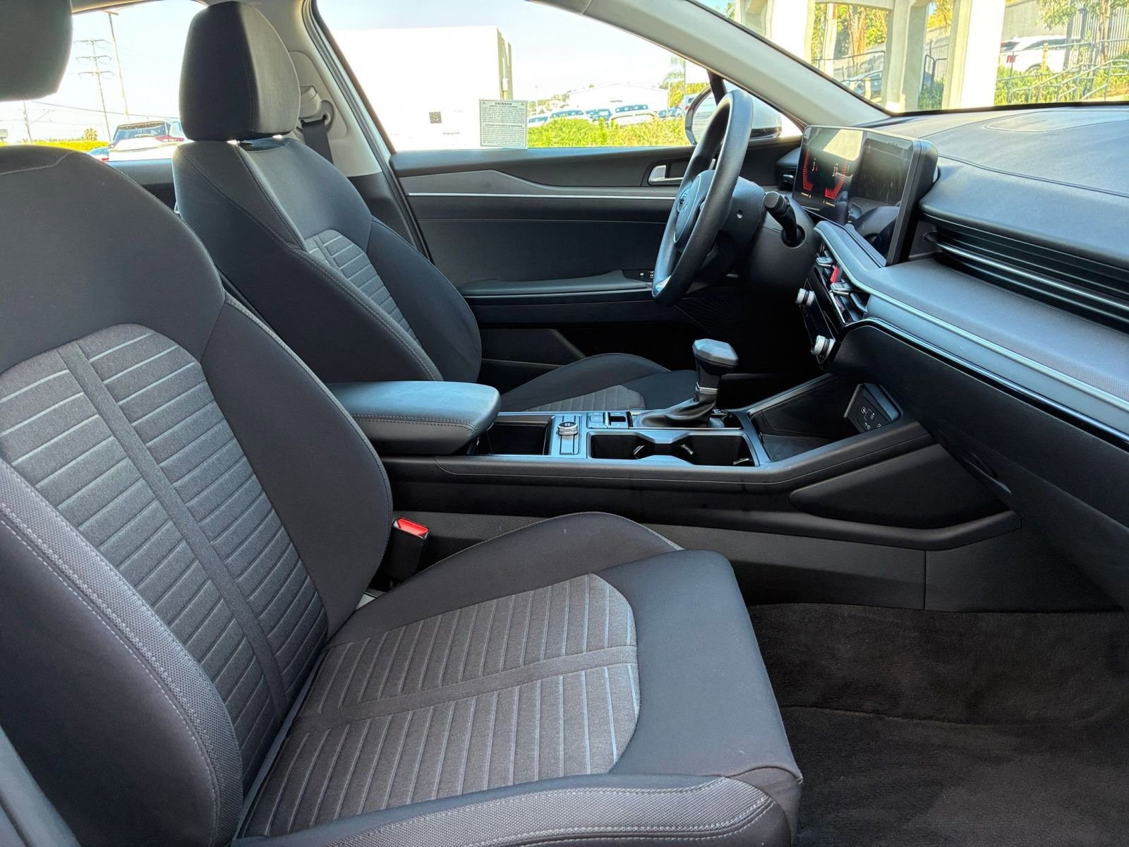 Used 2025 Kia K5 LXS image 35