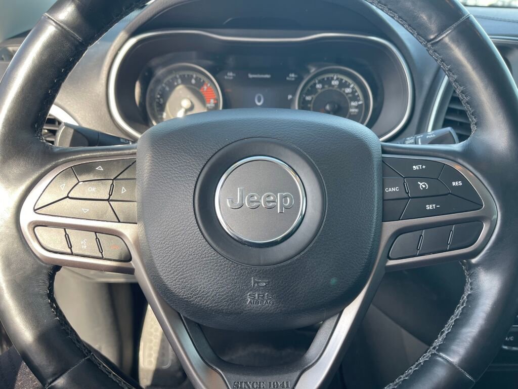 Used 2021 Jeep Cherokee Latitude Lux w/ Comfort/Convenience Group image 12