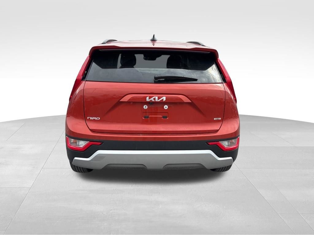 Certified 2023 Kia Niro LX image 8