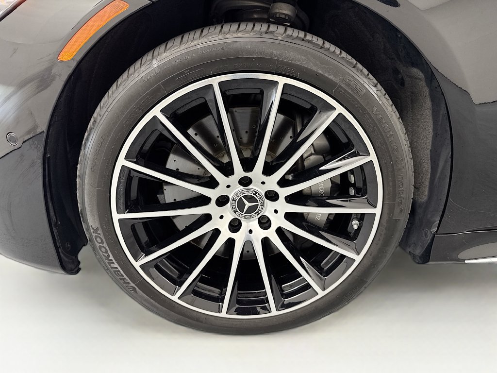 Used 2023 Mercedes-Benz S 580 4MATIC Sedan w/ AMG Line image 32