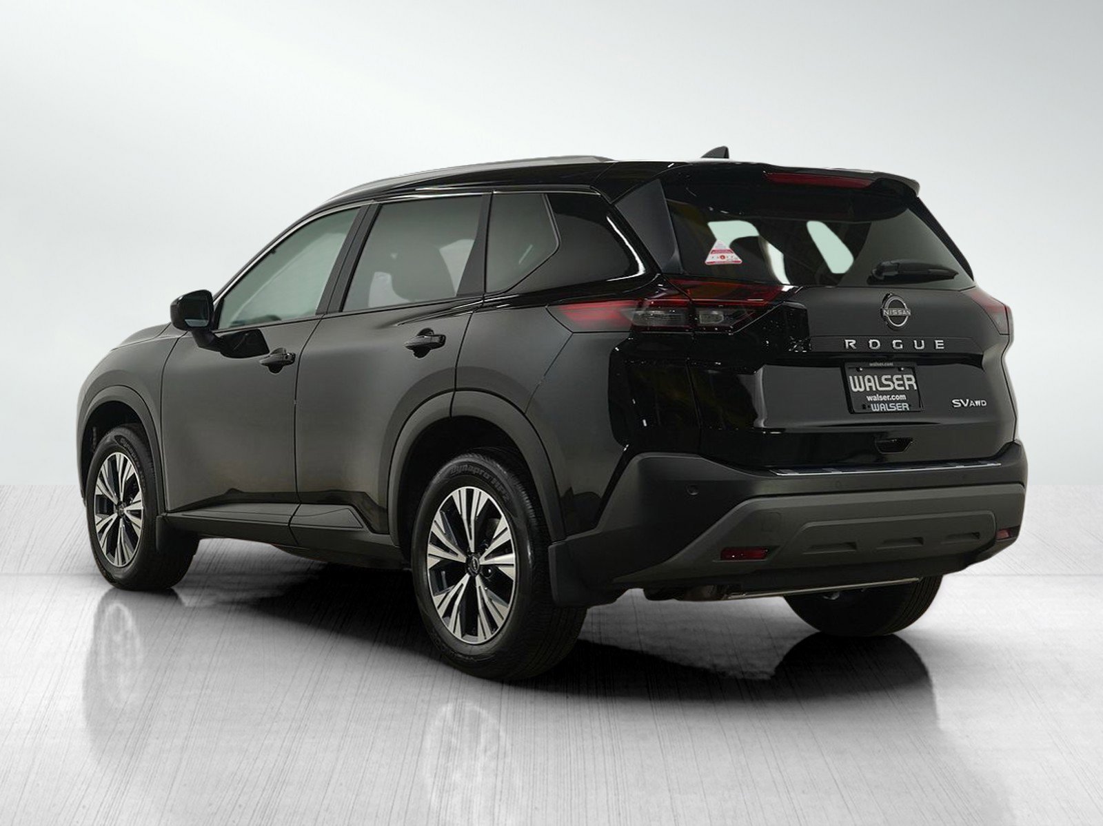 Used 2023 Nissan Rogue SV w/ SV Premium B Package image 4