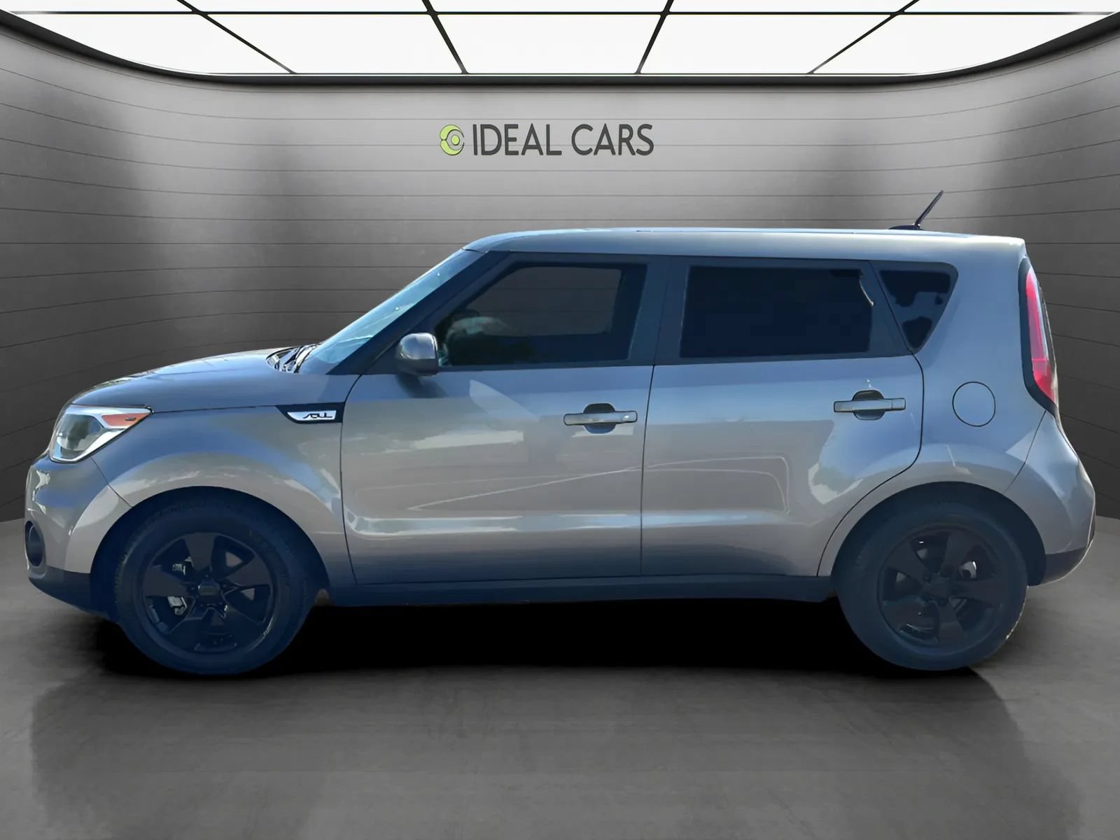 Used 2018 Kia Soul FWD image 8
